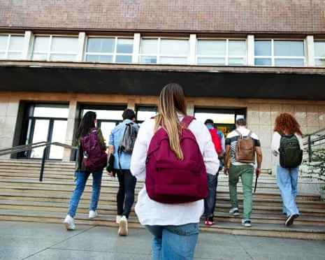 While Teen Boys Shift Toward Conservatism, the Emergence of the 'New Chill Girl' Phenomenon Becomes Apparent
